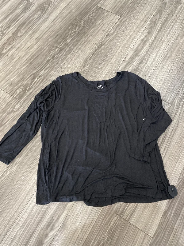 Top Long Sleeve By Maurices In Black, Size: 3x