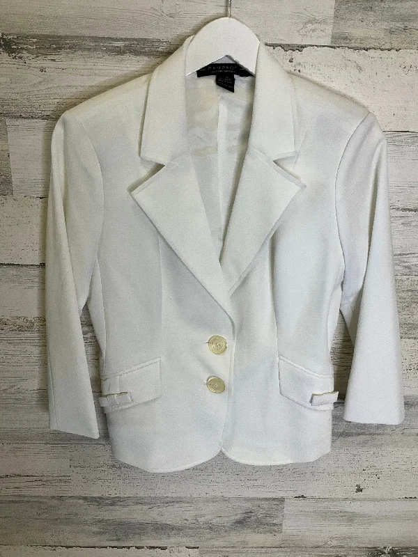 White Blazer Rampage, Size M